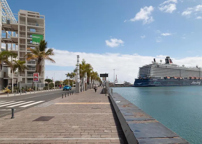 Piso Con Balcon Cerca De La Playa